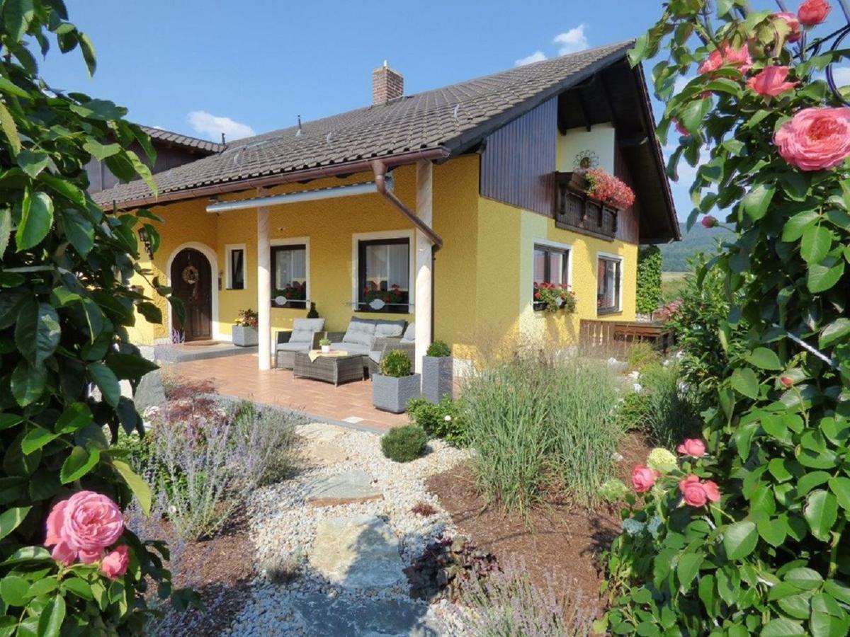 Landhaus Simon Gleissenberg ภายนอก รูปภาพ